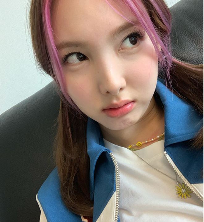 韓國VINTAGE HOLLYWOOD - Vintage Daisy Necklace (7color)| Jimin 太妍 Joy NaYeon Sehun Seulgi同款